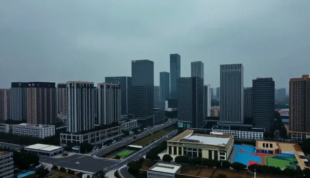 技术选型在企业官网建设中的适用情况与限制
